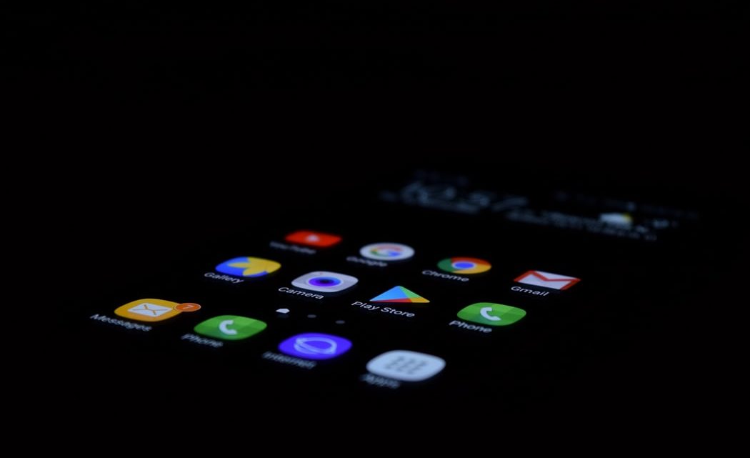 Which reports require the activation of advertising features Which reports require the activation of advertising features